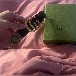 Gucci Black and Tan Belt with Gold GG Emblem